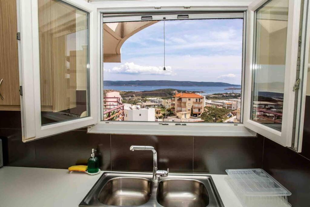 Lavrio Seaview 2Bdr Apt 4 Min Dive From The Sea Buitenkant foto